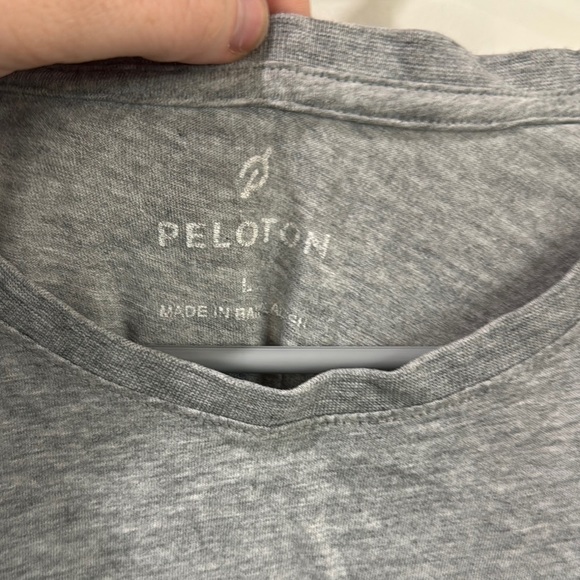 Peloton Gray Short Sleeve Tee with Logo / A27 - Picture 2 of 3